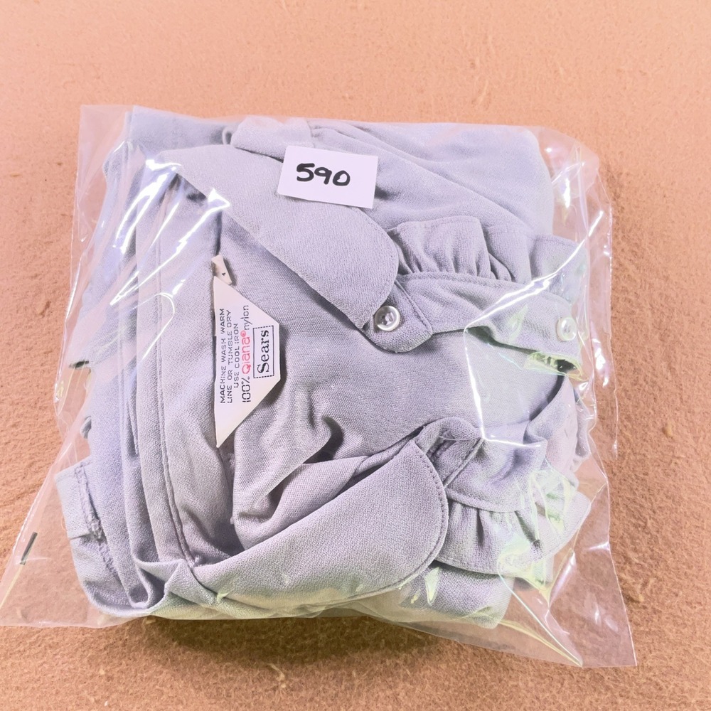 Vintage Sears Qiana Nylon Ruffle Front Blouse Grey Long Sleeve Button Down Sz 14 - Picture 10 of 10